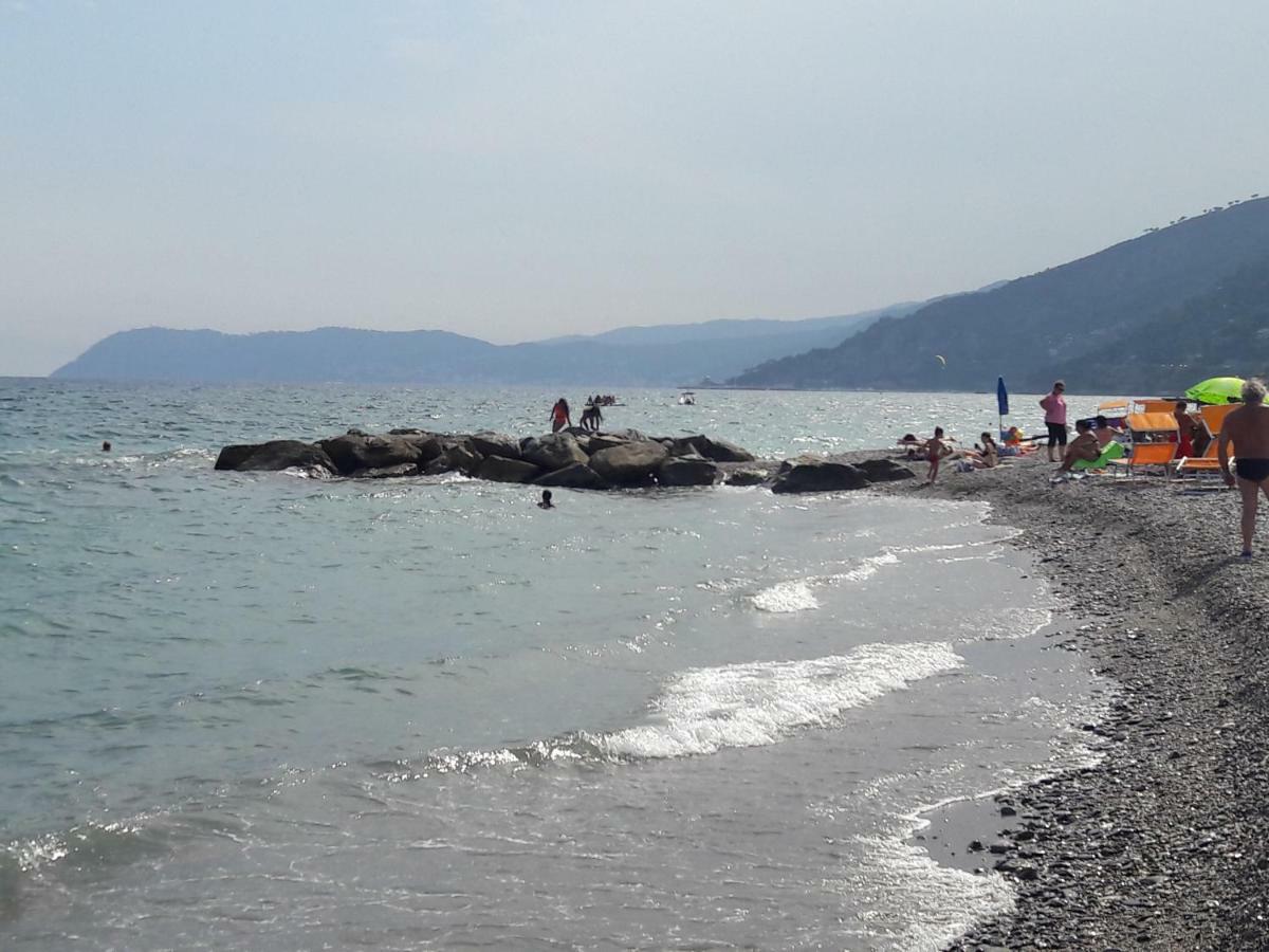 Appartamento Vista Mare Αλμπένγκα Εξωτερικό φωτογραφία